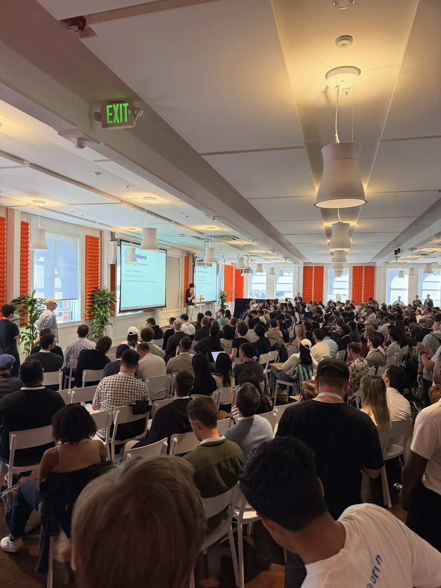 Brianna Lin tweet media