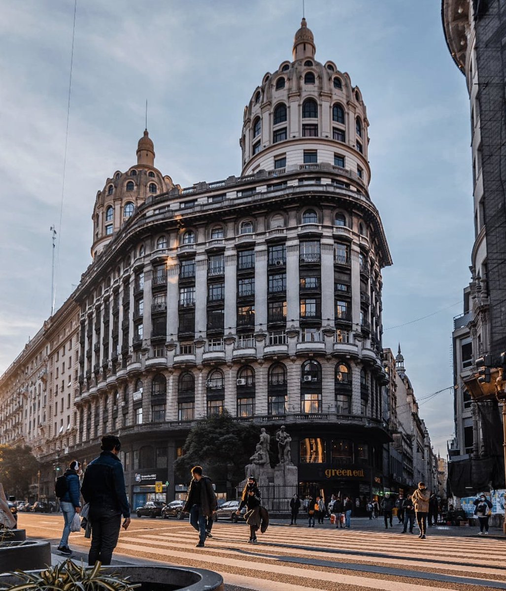 Jake Nomada 🌎 tweet media