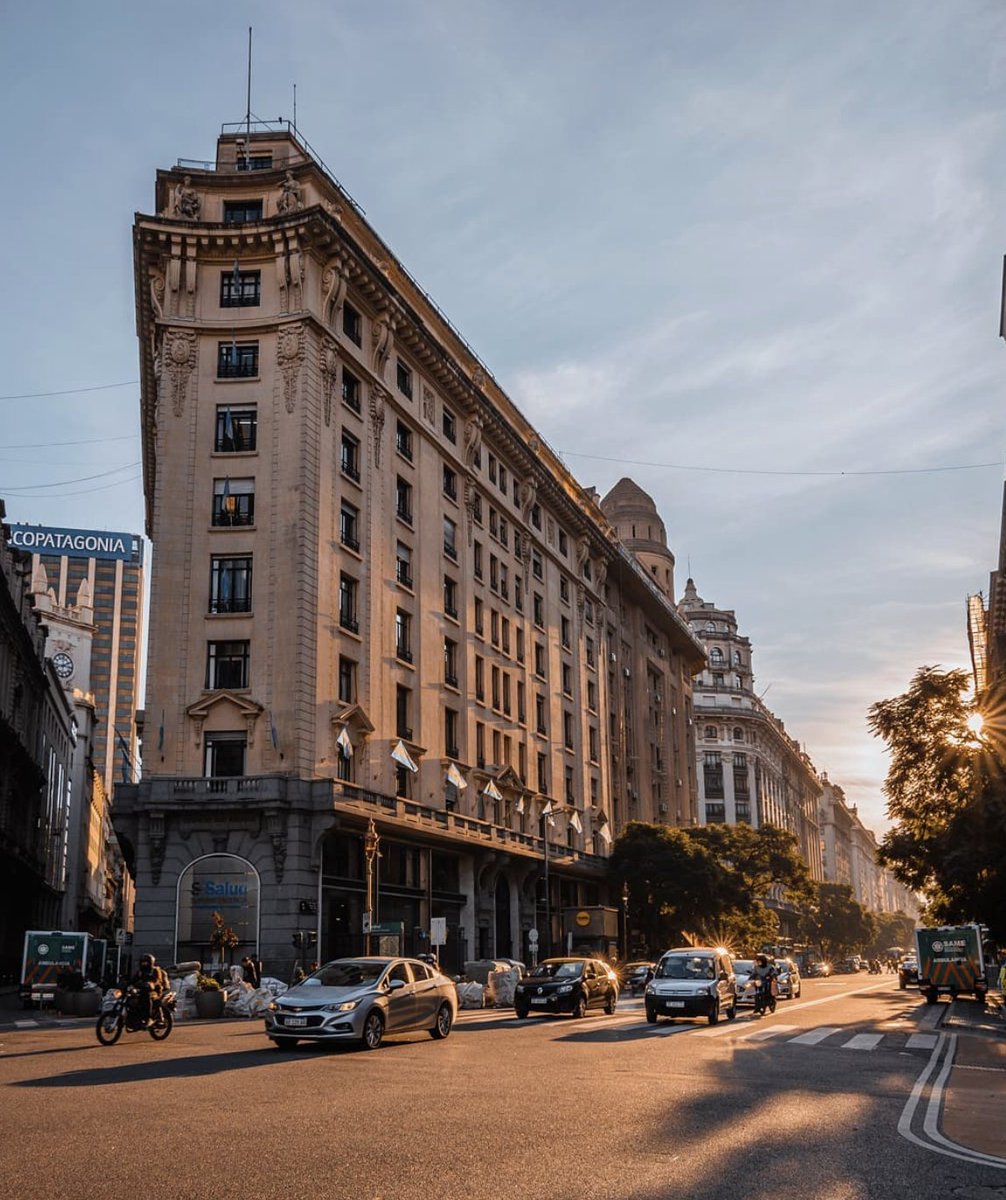 Jake Nomada 🌎 tweet media