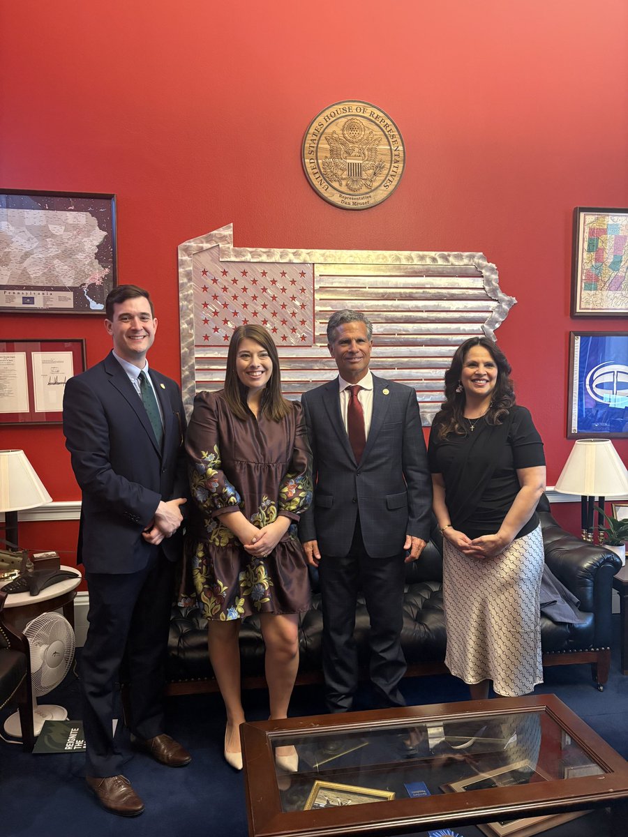 Emily Brey tweet media