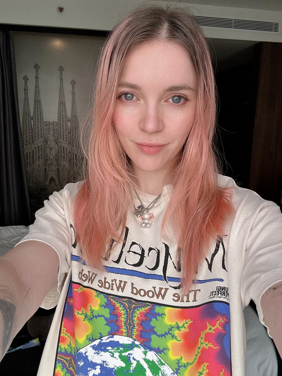 charli cohen tweet media