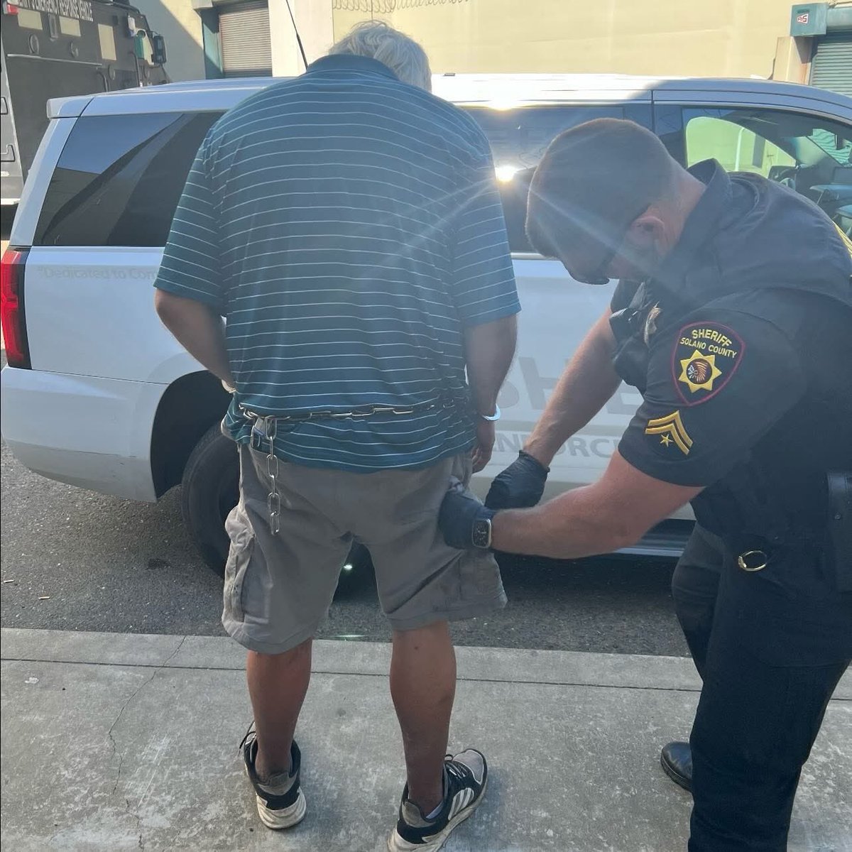 henrykleeKTVU's tweet photo. Sex offender William Bryon Fischer, 60, arrested by @SolanoSheriff, charged by #SolanoCA w/ having & distributing child sexual abuse material & failing to register https://t.co/FjTGgu7FWq