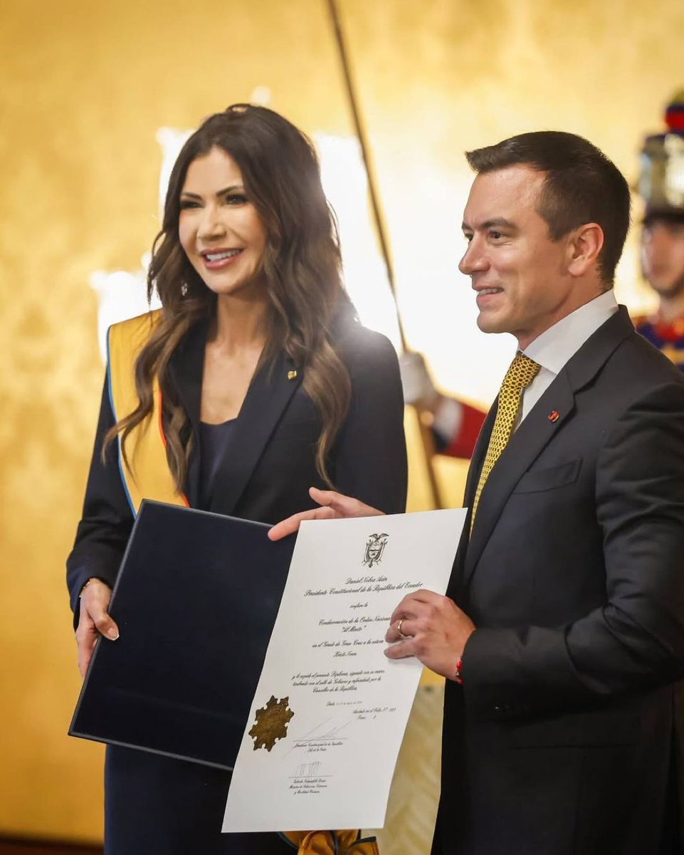 Ministerio de Defensa Nacional del Ecuador tweet media