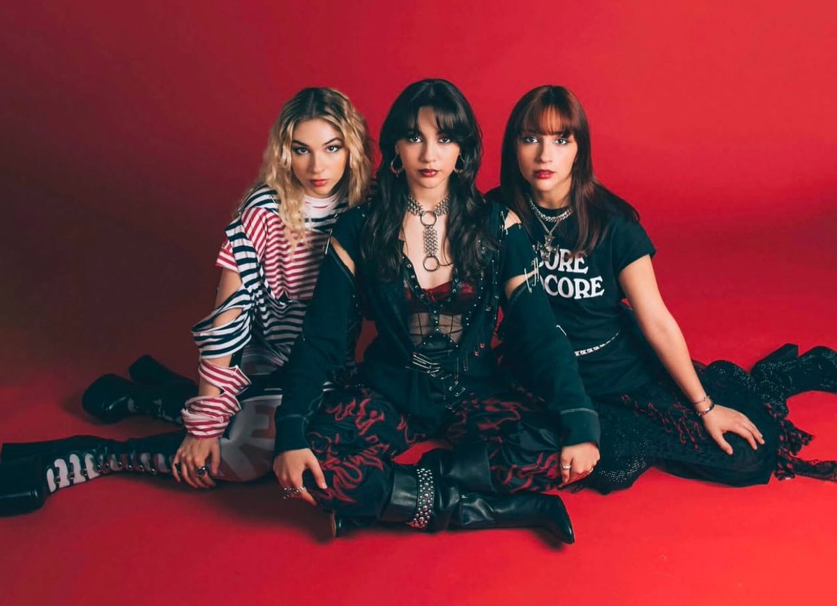 Dragon Wawa 🐉⚡ (Ariel) tweet media