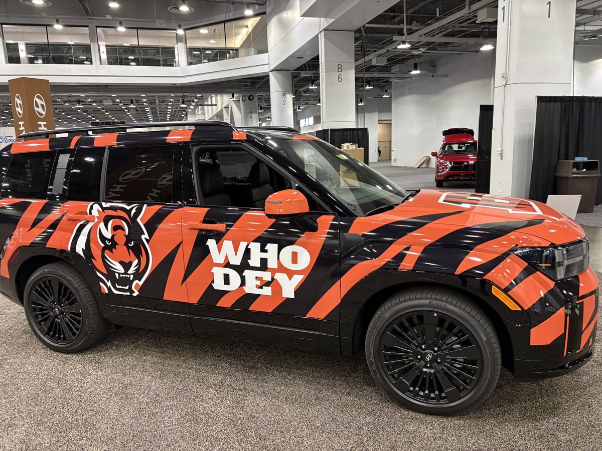 CincyAutoExpo's tweet photo. We’re ready to roll tomorrow through Sunday in the First Financial Center! Visit https://t.co/54eu6n9zFx for hours, tickets and info! #CincyAutoExpo https://t.co/38dxs00UVm
