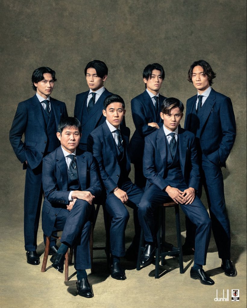 Fooootest's tweet photo. ダンヒルのスーツを着こなす日本代表組🇯🇵👕 https://t.co/mw6MH5iDSy