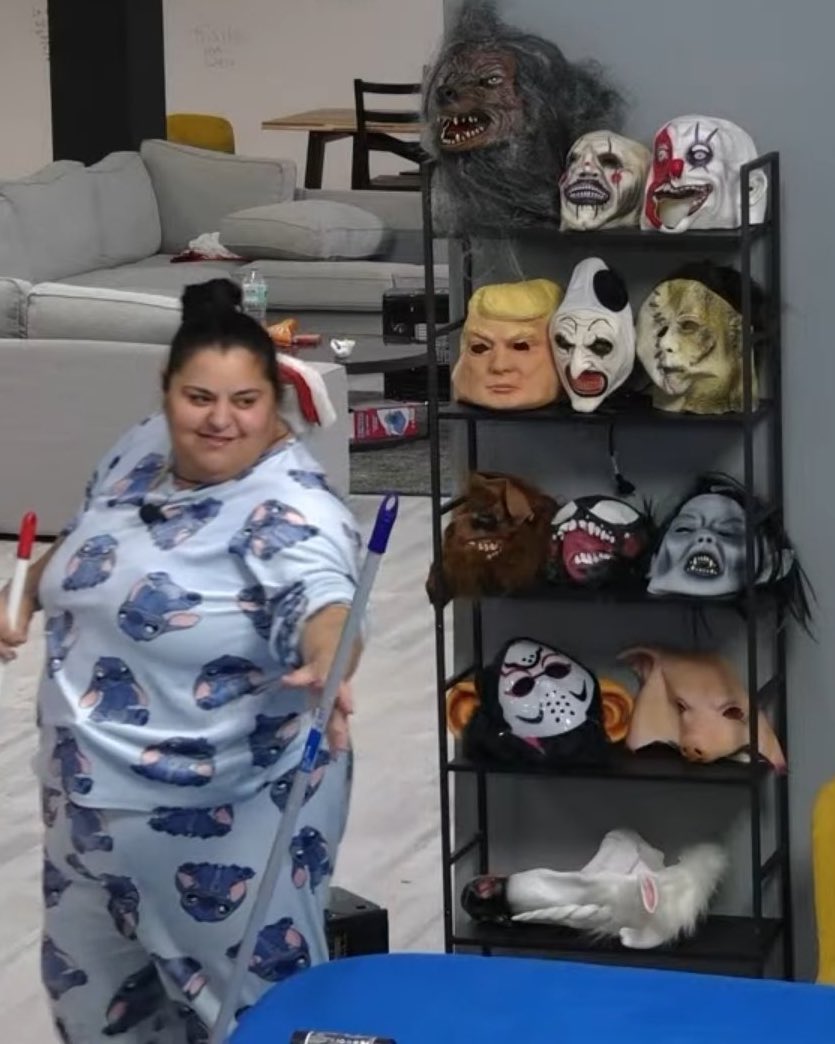 lux summer tweet media