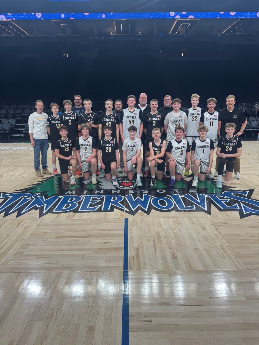 mattbare23's tweet photo. Our second game today was with the 8th grade boys from Chaska.
⁦@caybba⁩ https://t.co/yInMTZVmpy