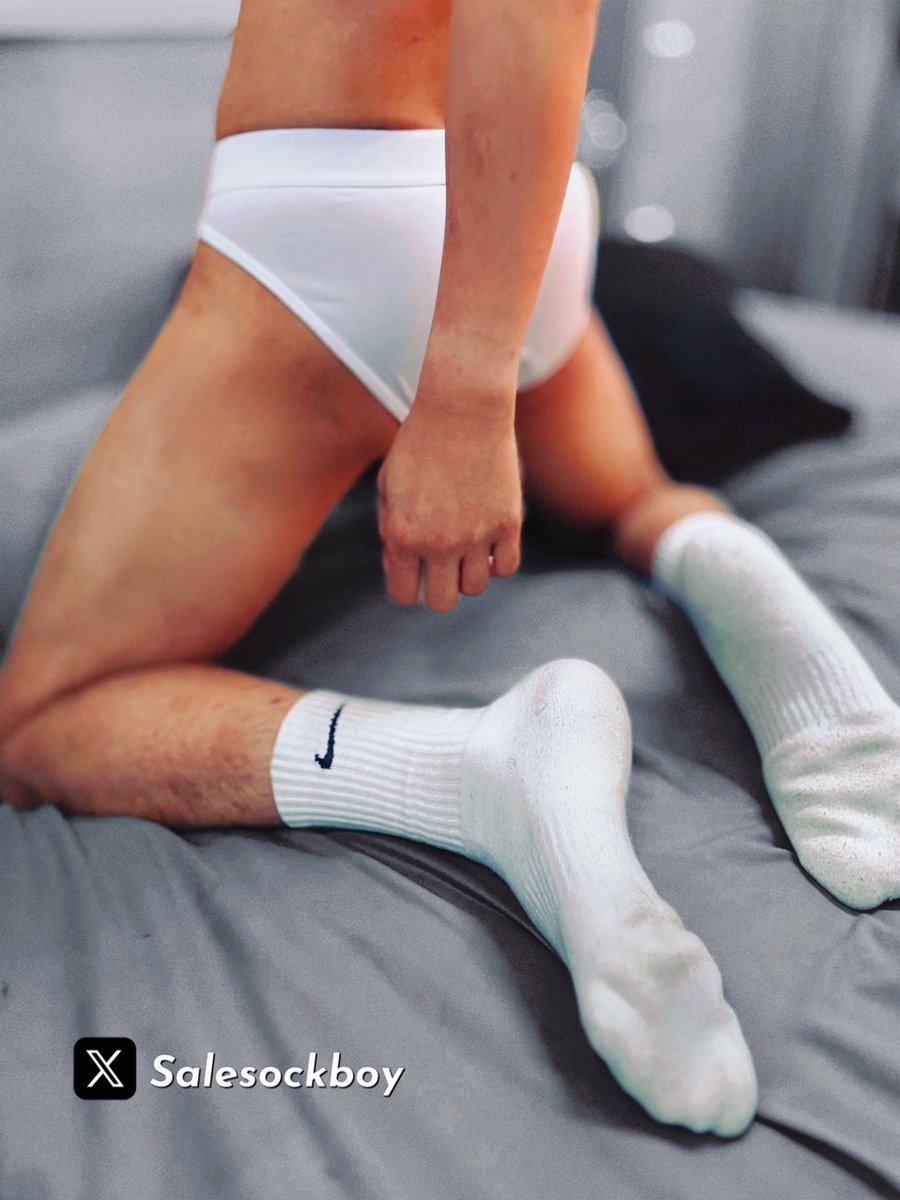 不專業襪主 tweet media