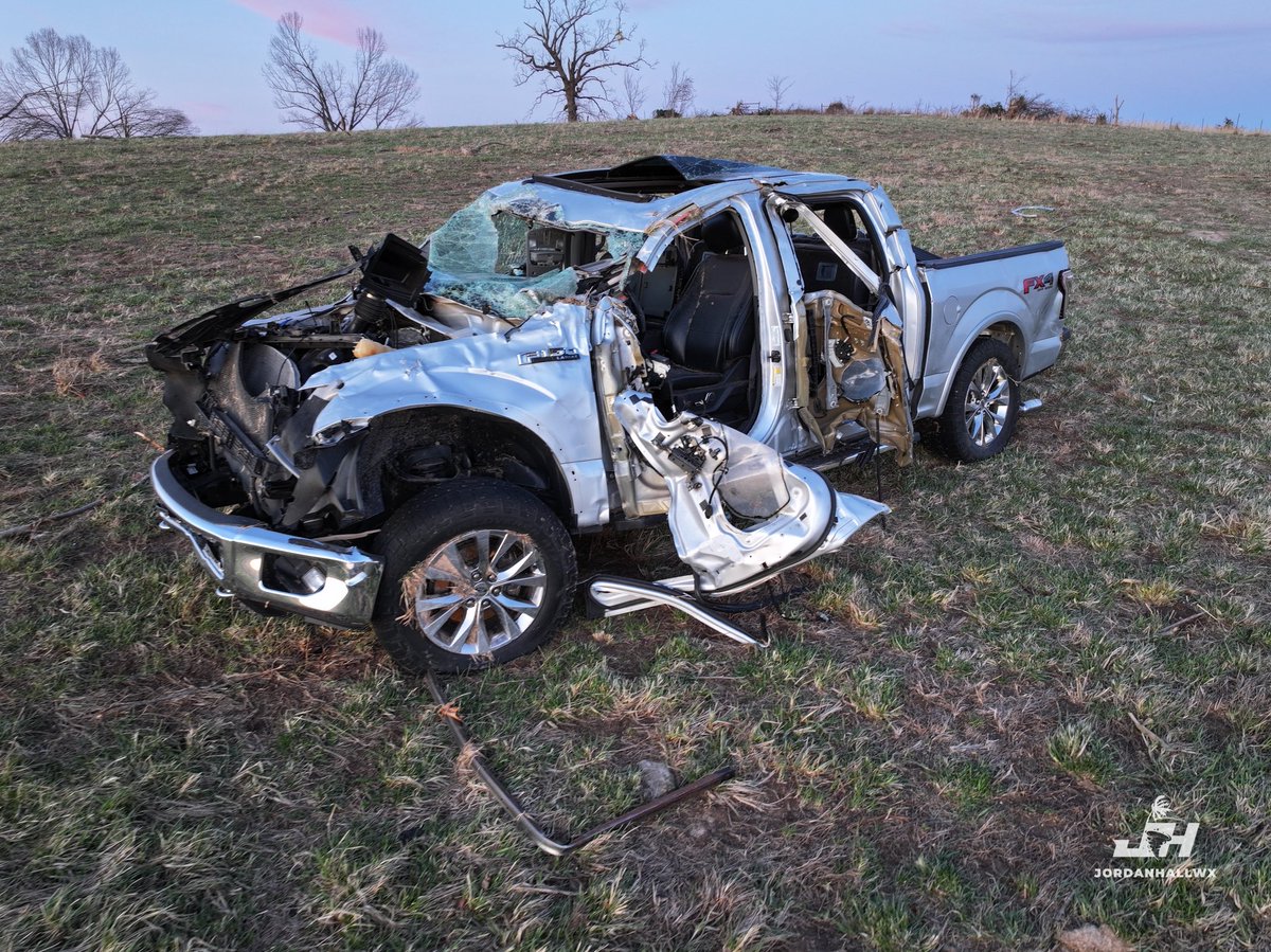 Jordan Hall tweet media