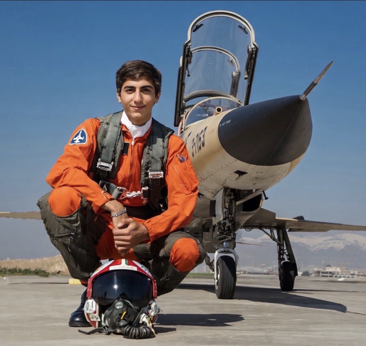 دیوا‌نه‌ای که از قفس پرید tweet media