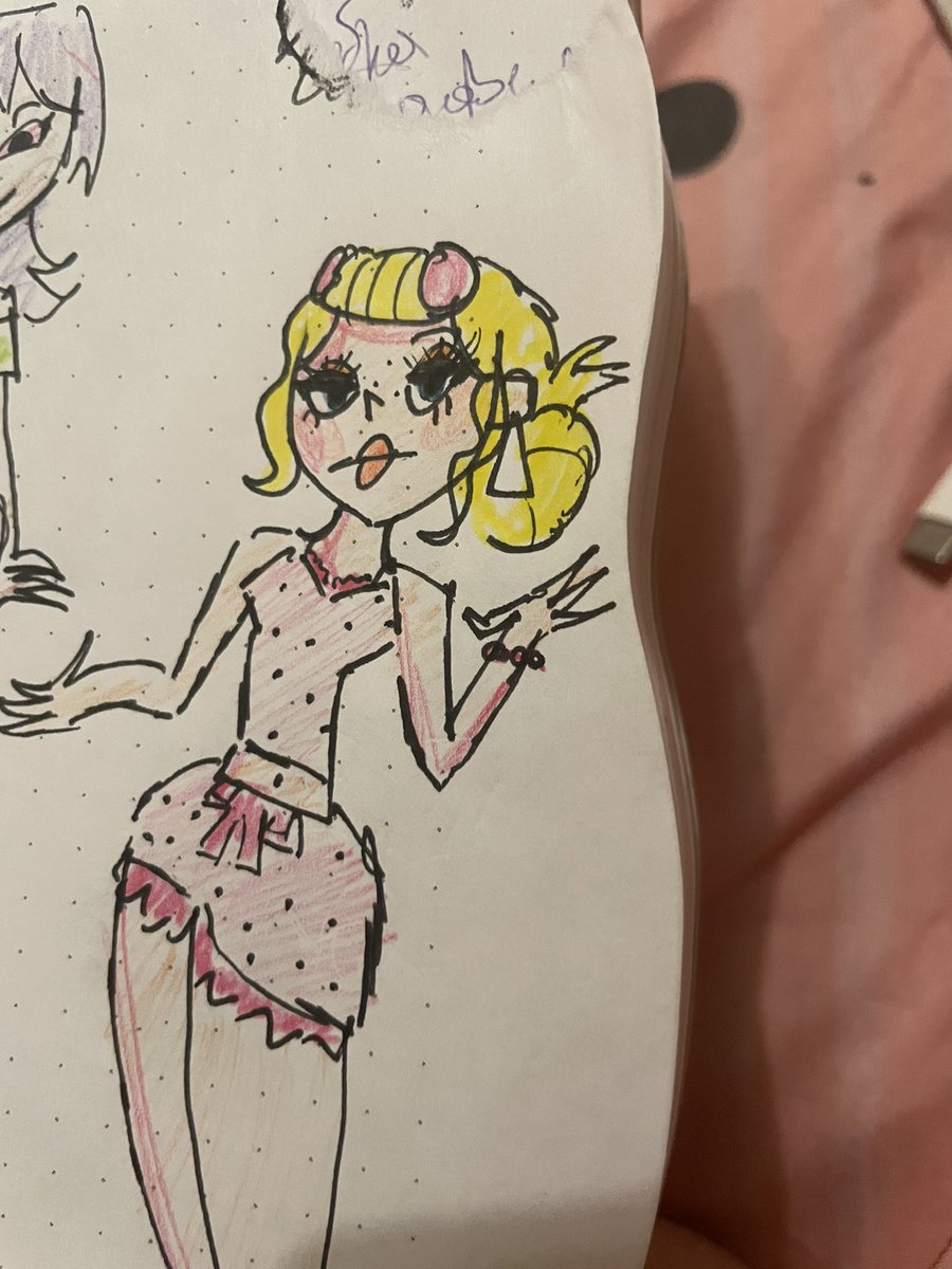 miss dior tweet media