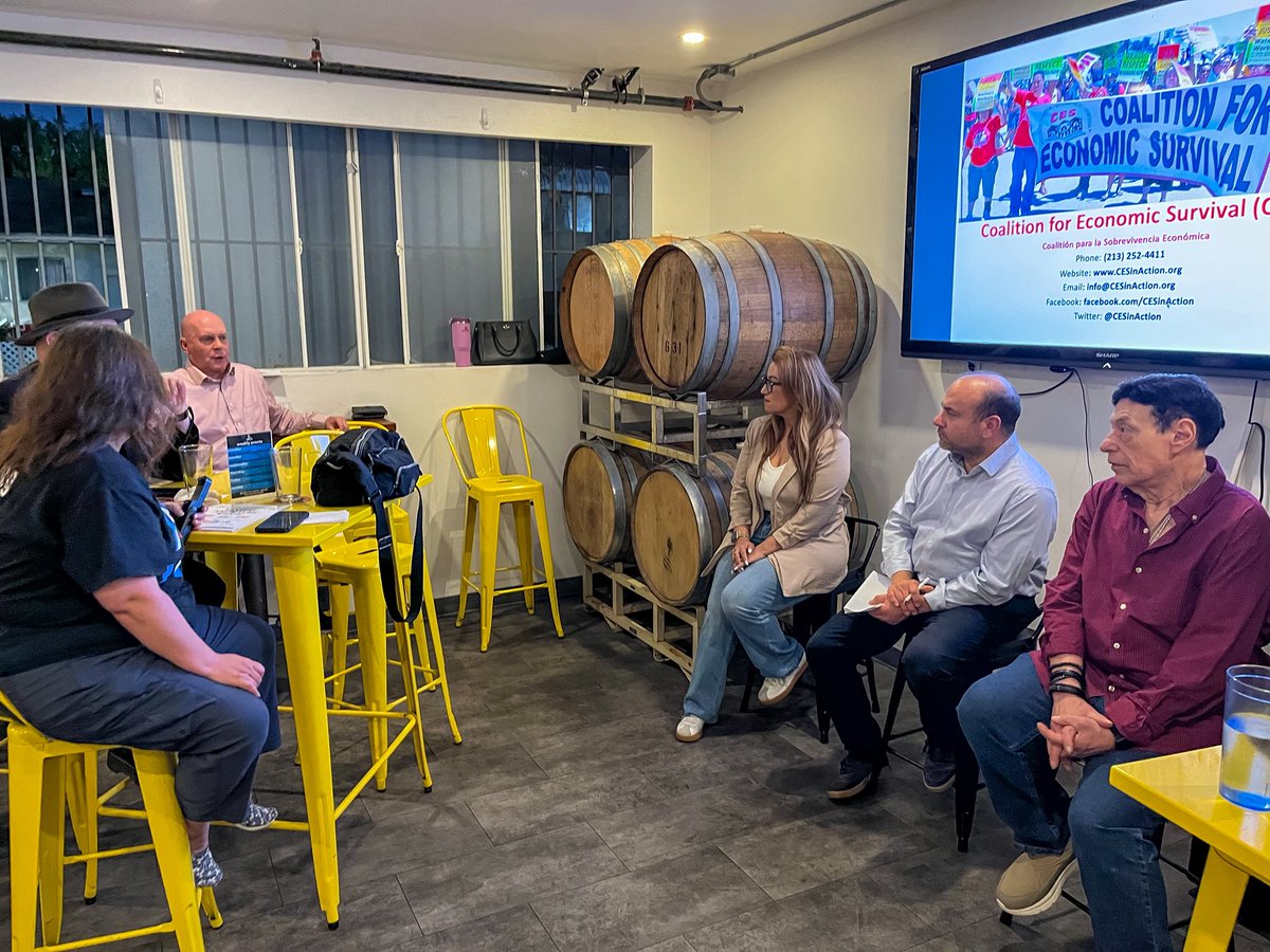 Larry Gross tweet media