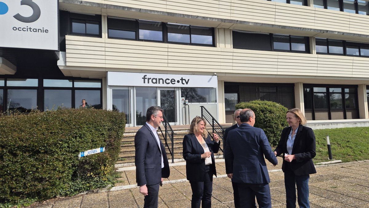 BenmiloudKarim's tweet photo. 📰 📺 #SPME
Pour la Semaine de la presse et des médias à l’école, nous avons signé une convention avec @F3Occitanie : un partenariat essentiel pour renforcer l’éducation aux médias et à l’information de nos élèves et développer leur esprit critique.
@Clemi_Toulouse @icioccitanie https://t.co/bhaj9f1niX
