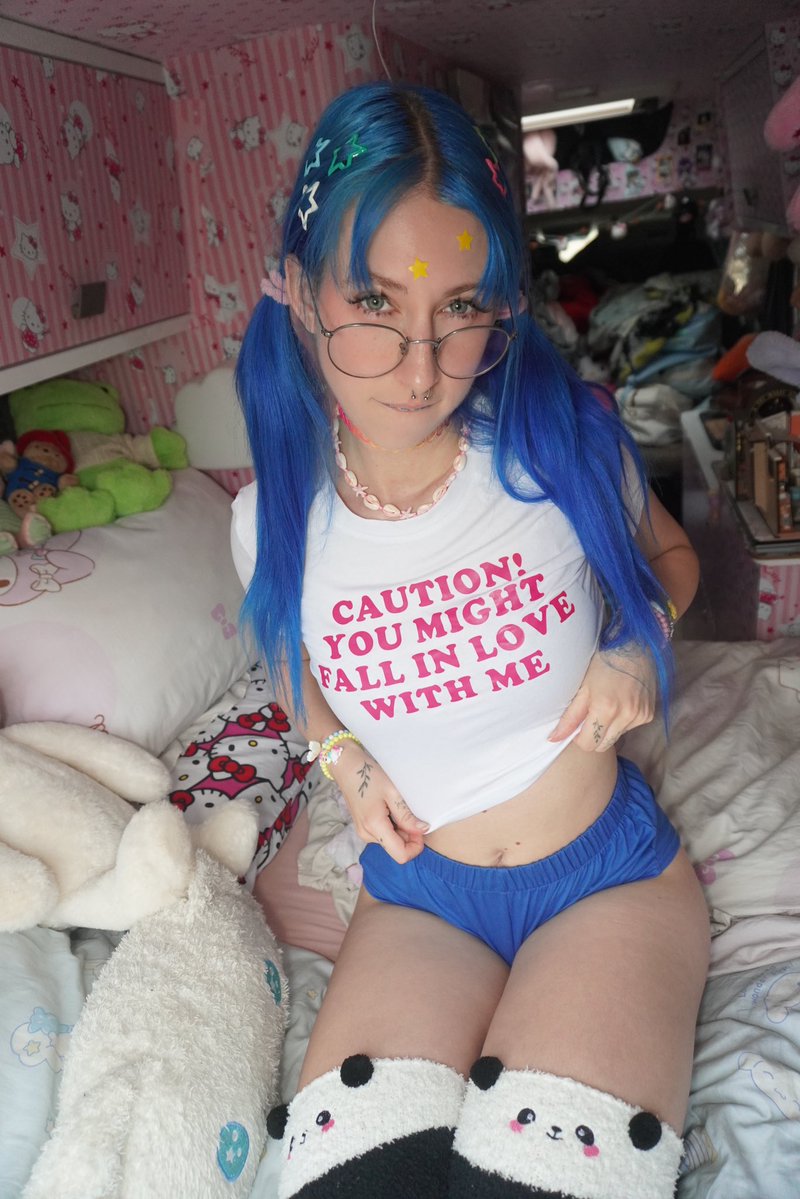 Riley Bluebell 🩵 tweet media