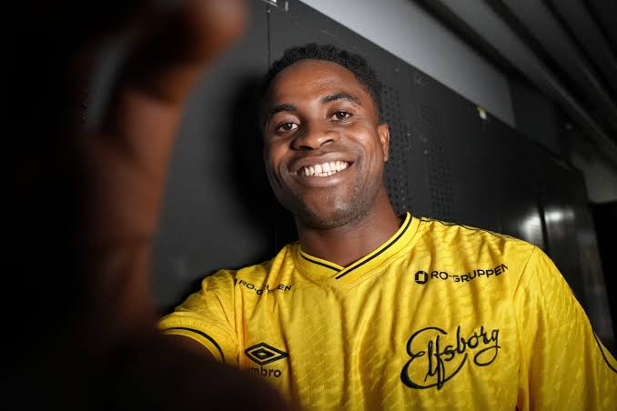 Iwalko1's tweet photo. IF Elfsborg har nu presenterat värvningen av mittfältaren Momoh Kamara.

20-åringen lånas in från amerikanska Minnesota United. Avtalet innehåller en köpoption.

Affären har dröjt på grund av att Kamaras arbetstillstånd i Sverige tagit lång tid. https://t.co/BLCbziB4U9