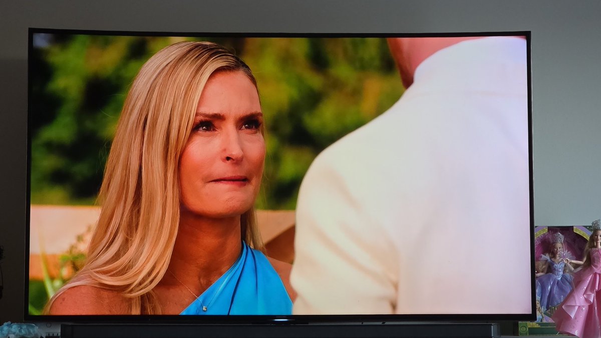 fionaj29's tweet photo. Lemme tell you something about this lady, she's a DUMMY‼️🤦🏾‍♀️She's losing a GREAT guy‼️🤦🏾‍♀️ #ageofattraction https://t.co/SvtqnPZUvJ