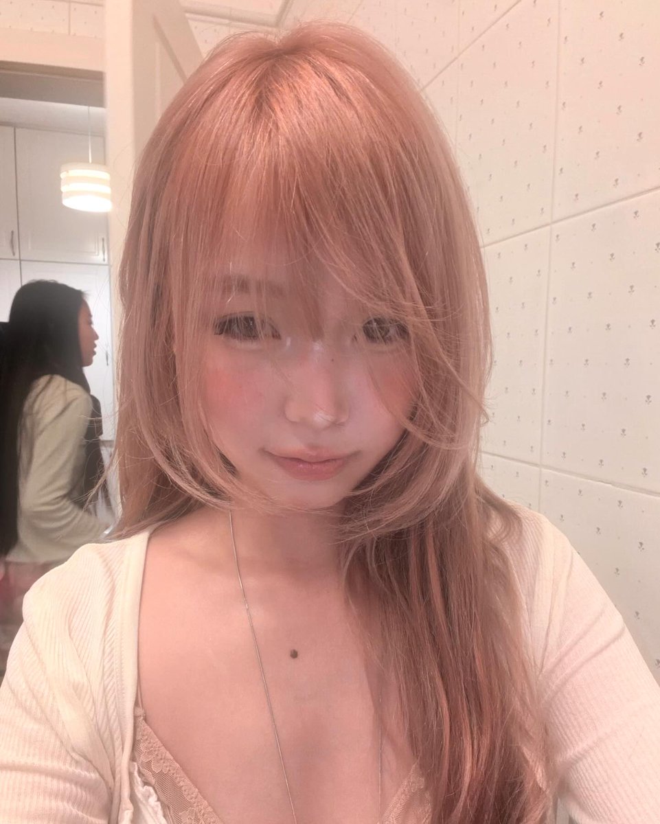 nana ᡣ𐭩 tweet media