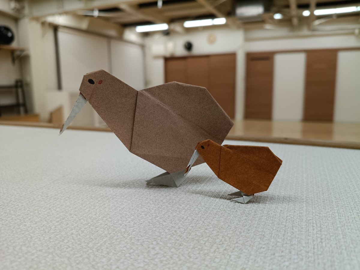 Kids_With's tweet photo. 今年度でKidsWithを退会する2年生の子が、KIWIの折り紙と心温まるお手紙を作ってきてくれました！

#運動教室
#別れの季節
#kiwi https://t.co/aIUWQ9OcLm