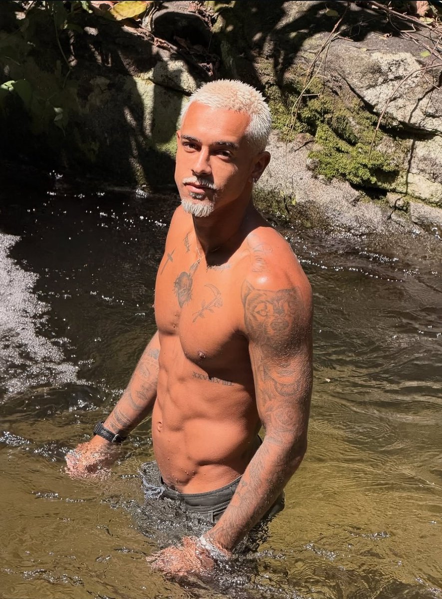 Flagras Reality 🚿 240k tweet media