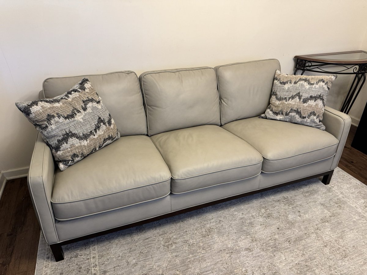 Donny Young tweet media