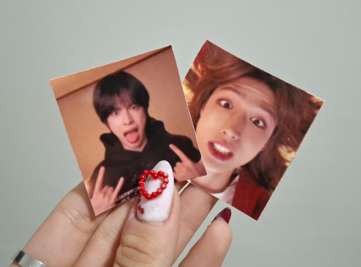 nana |-/ tweet media