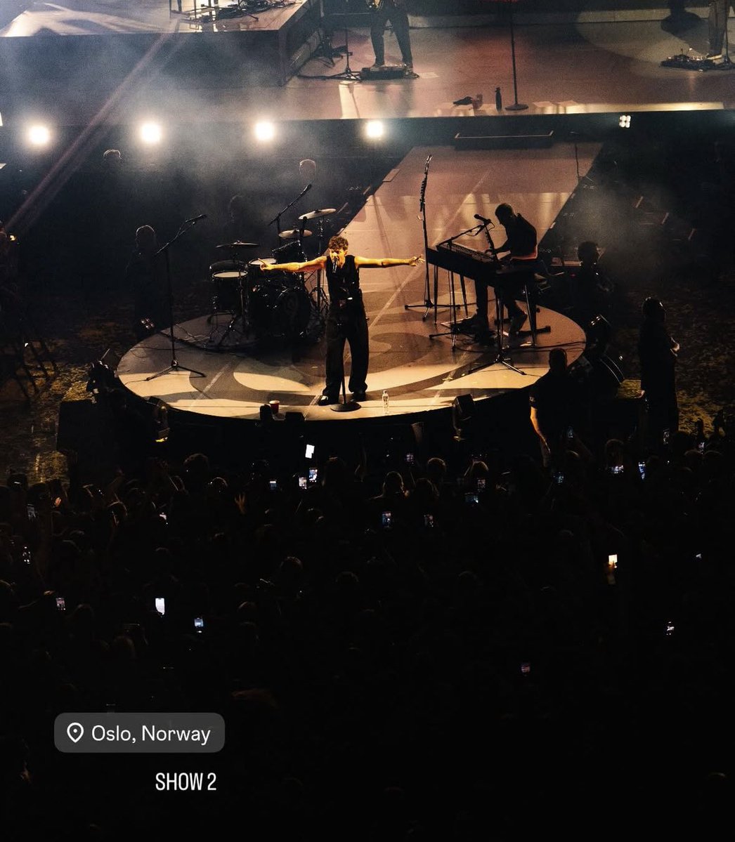 Bre ໑̣ the imposter tweet media