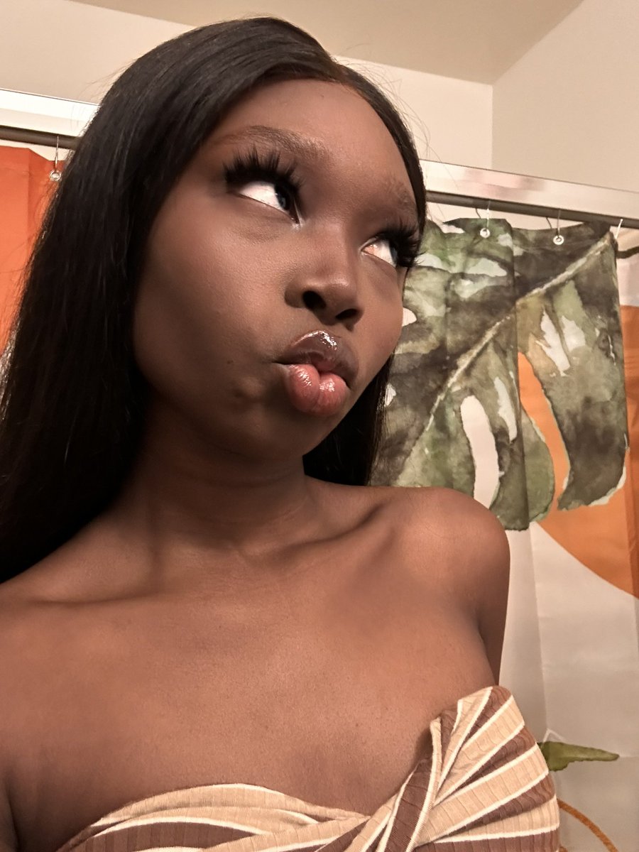 Crystal | Findom tweet media