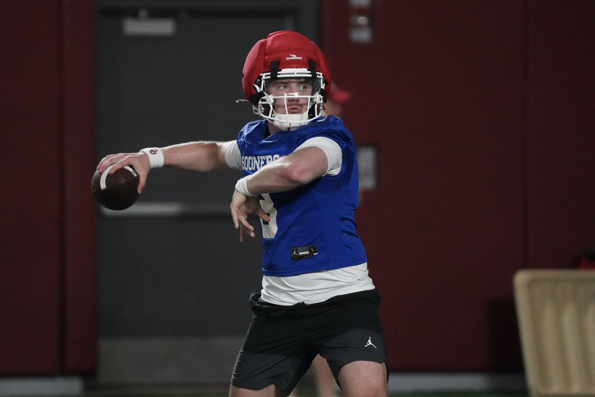 Parker Thune tweet media