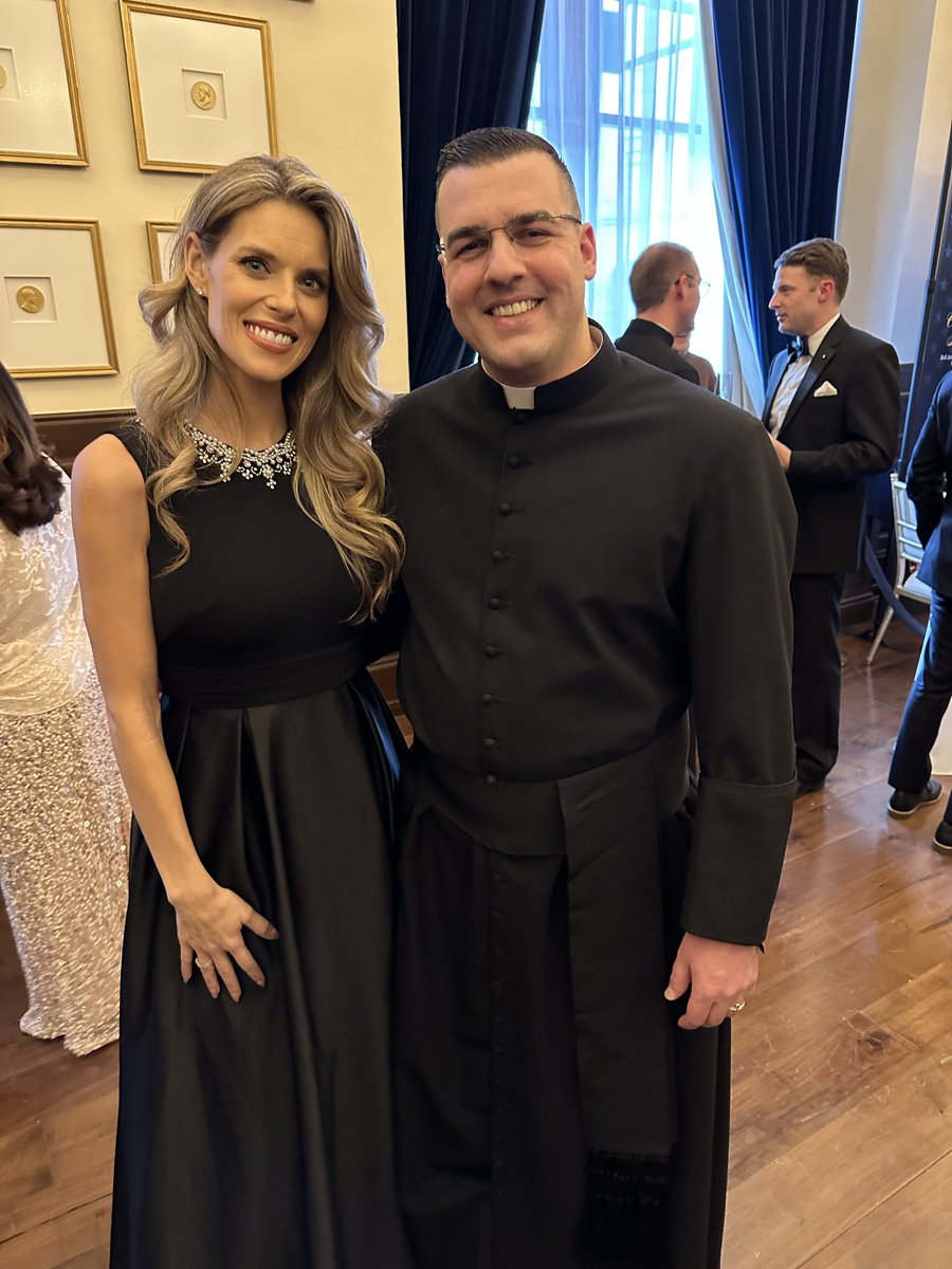Carrie Prejean Boller tweet media