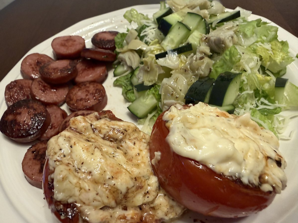 Lädy Ä tweet media