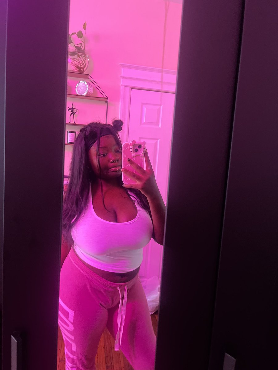 Nicki tweet media
