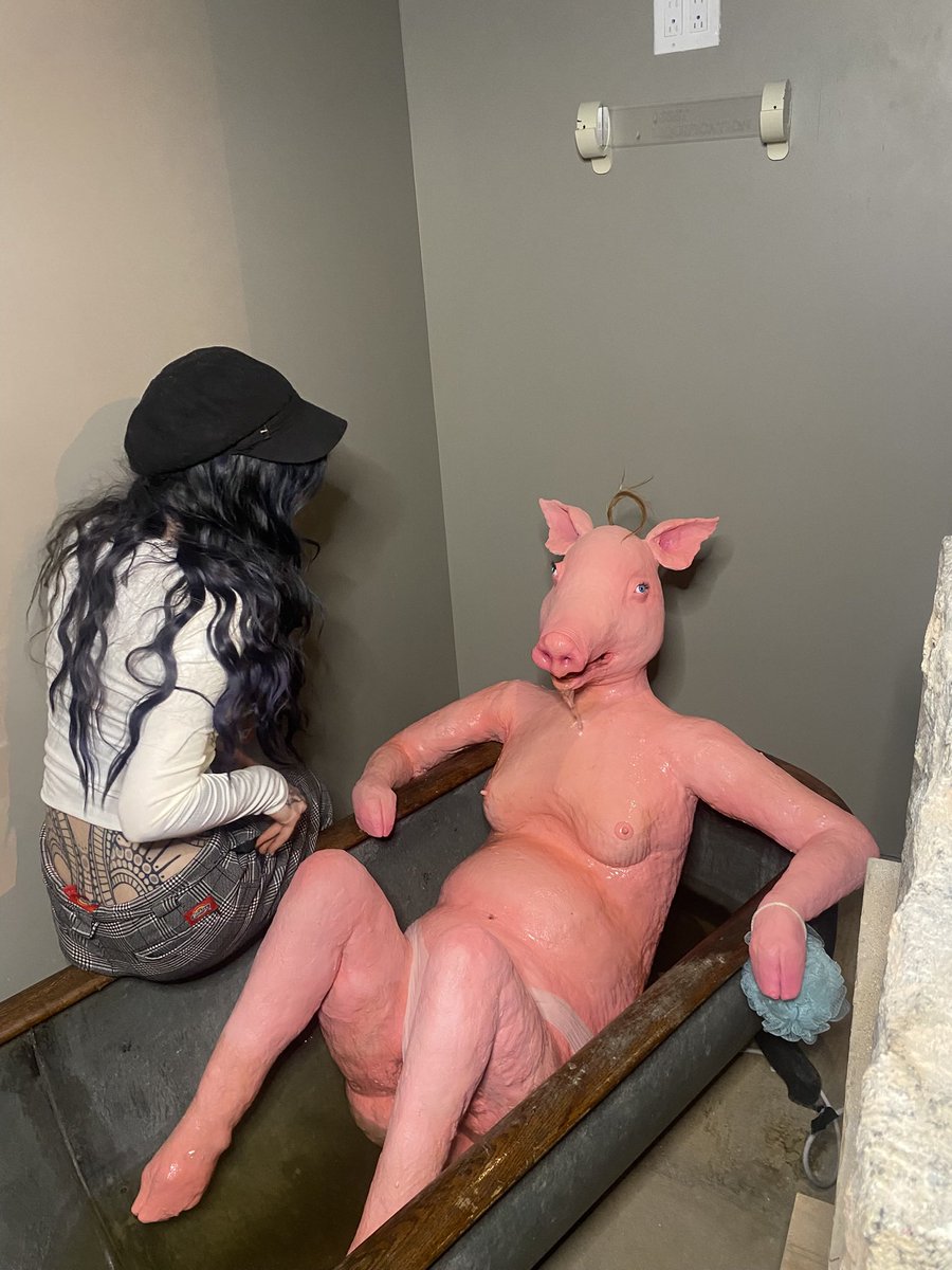 Skin Horse tweet media