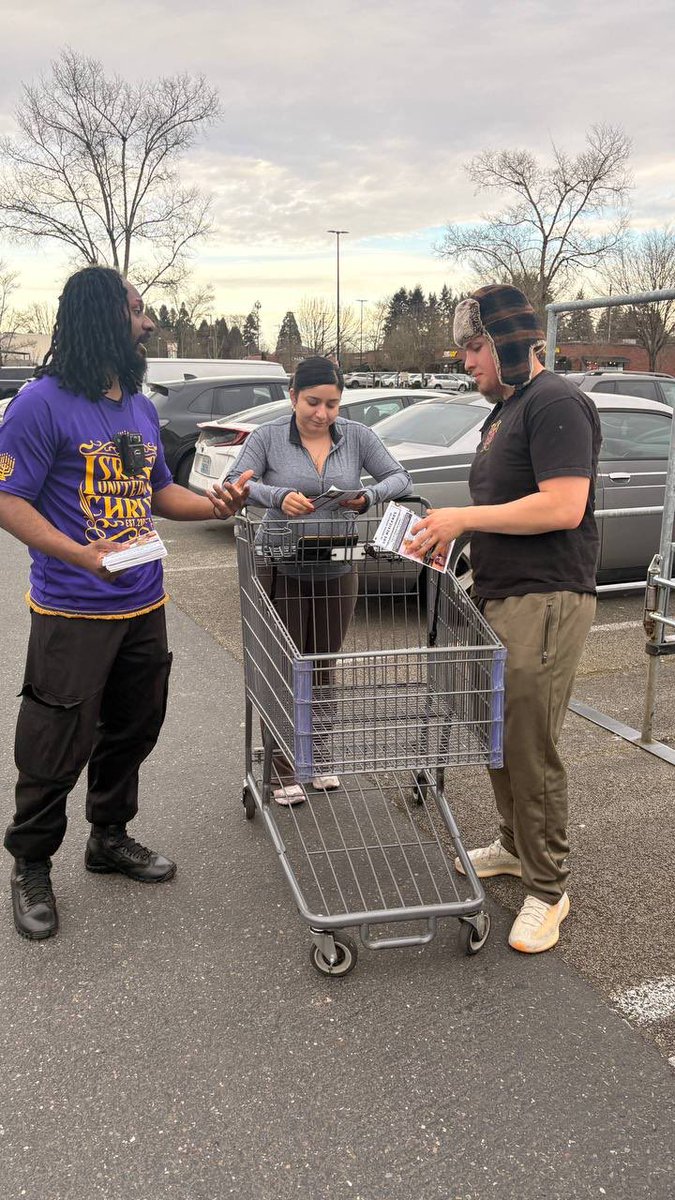 IUIC_Portland's tweet image. Waking up the 12 Tribes of Israel 1 flyer at a time.

#iuic #portland #endtimes #israelites #tbt