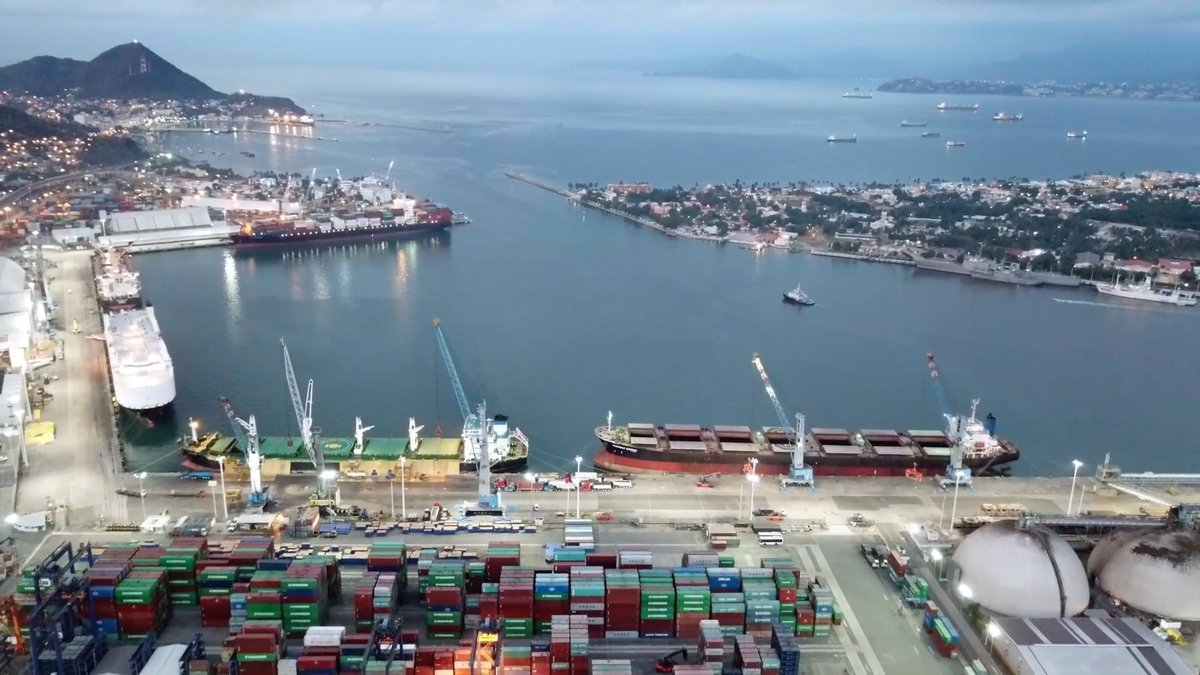 InfoTransportes's tweet image. 🚢📊El #Puerto de #Manzanillo elevó 3.7% el movimiento de #TEUs en el primer bimestre, con más de 665 mil unidades

- @ASIPONA_Man - @copomamx - @SUBSEAMP - @SEMAR_mx 

👉tinyurl.com/25kckxk6