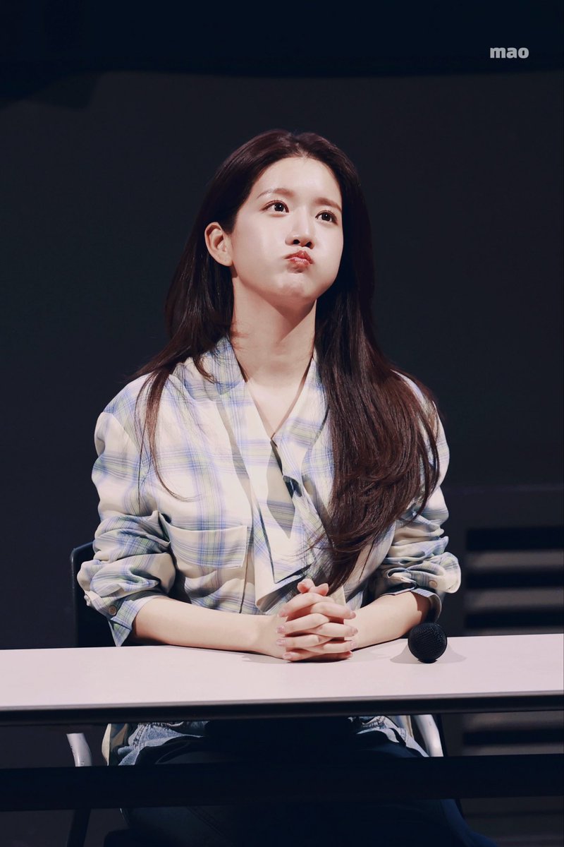 마오마오 tweet media