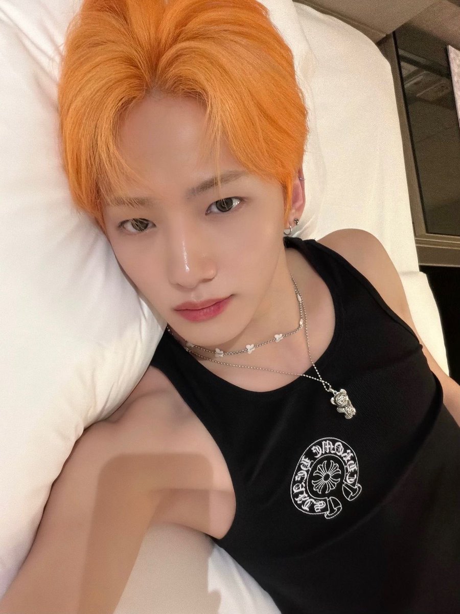 bella ୨୧ is delulu tweet media