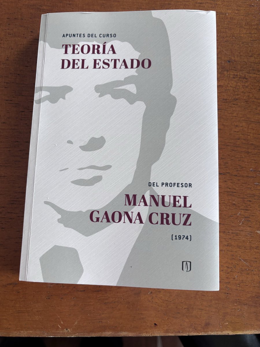 Muy emocionante verificar que varios compañeros de mi promoción de abogados del <a href="/UExternado/">U.Externado</a> que conservaban los apuntes de la clase que recibimos de Manuel Gaona Cruz los han convertido en este libro publicado por <a href="/Uniandes/">Uniandes</a> . Es como repetir esas formidables enseñanzas de antaño