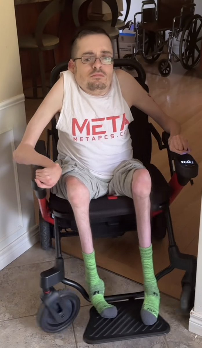 Ricky Berwick tweet media