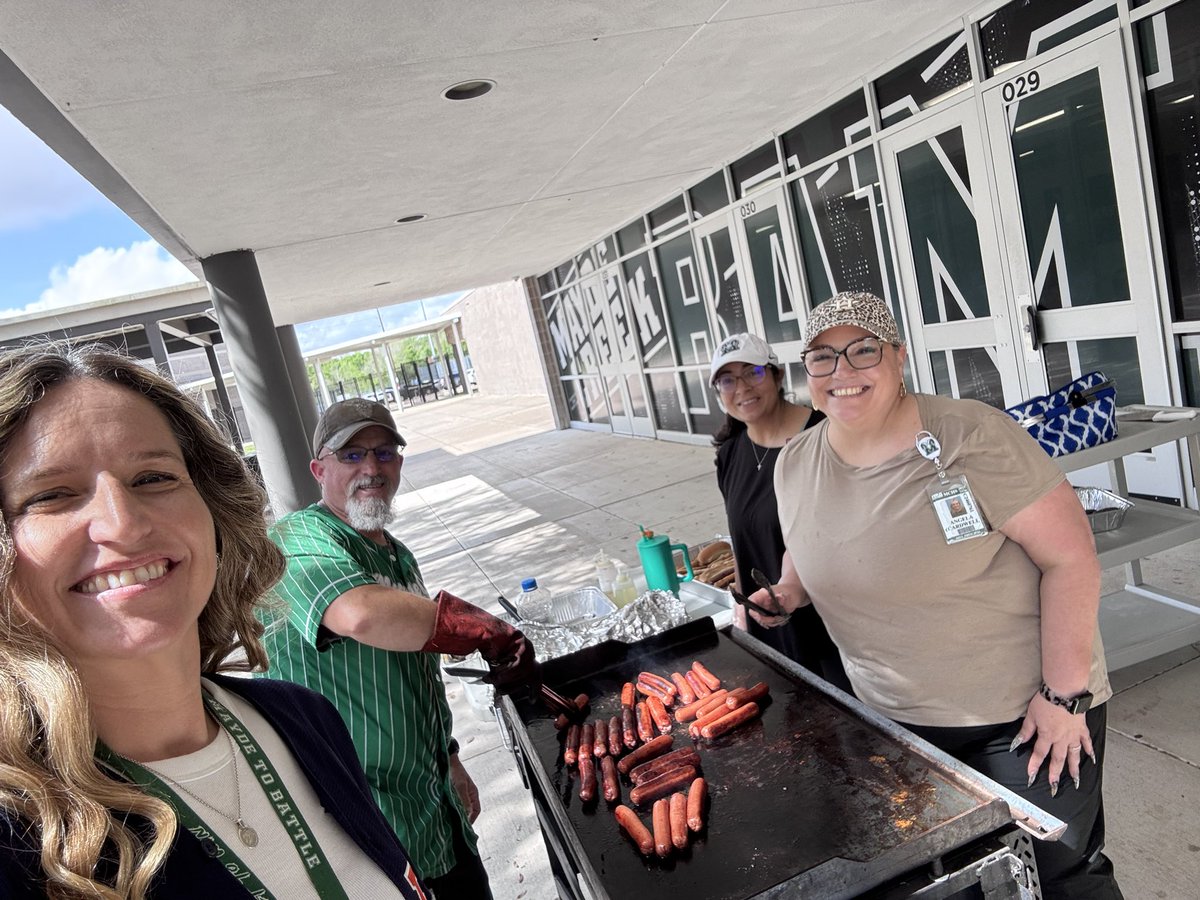 Laine Skelton tweet media