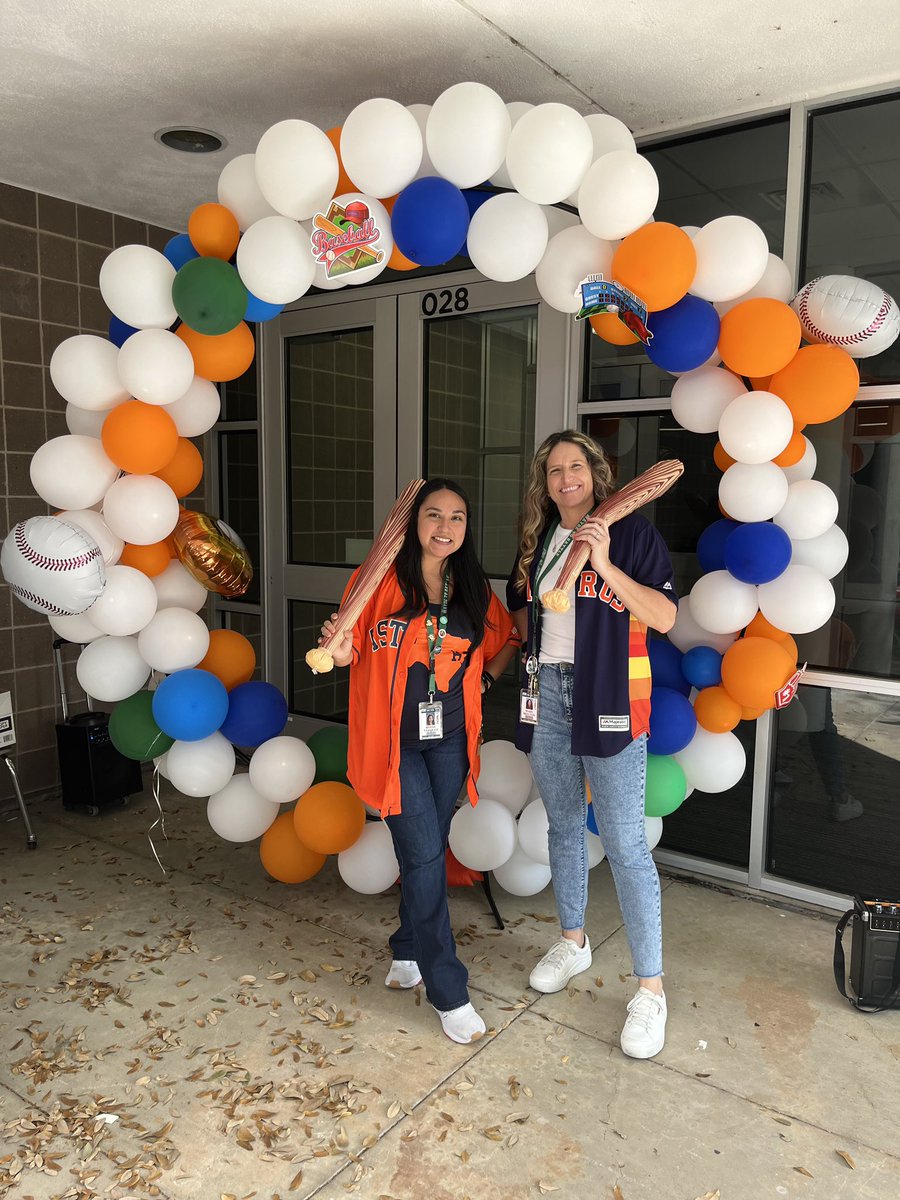 Laine Skelton tweet media