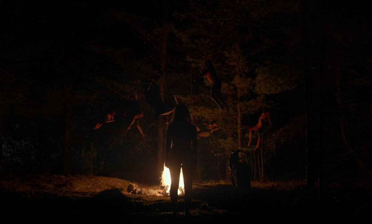 fallamoe's tweet photo. Robert Eggers lets darkness consume the frame.
Moonlight. Firelight. A single face emerging from shadow. His films don’t illuminate the world. They reveal just enough to make it unsettling. https://t.co/5XLo8PM1Wa