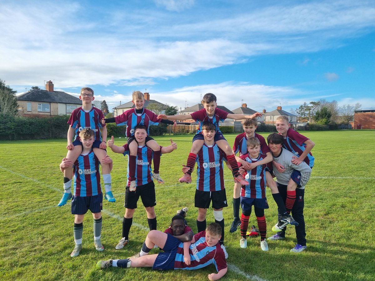 Huxlow PE tweet media