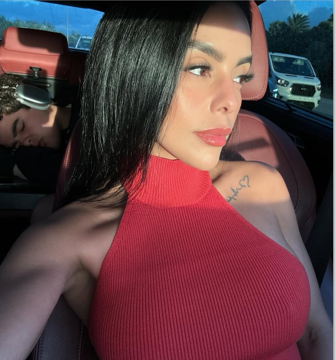 dreya_71's tweet photo. 360° of trouble 🖤 looks  doesn’t lie https://t.co/iqWhQIuLaM