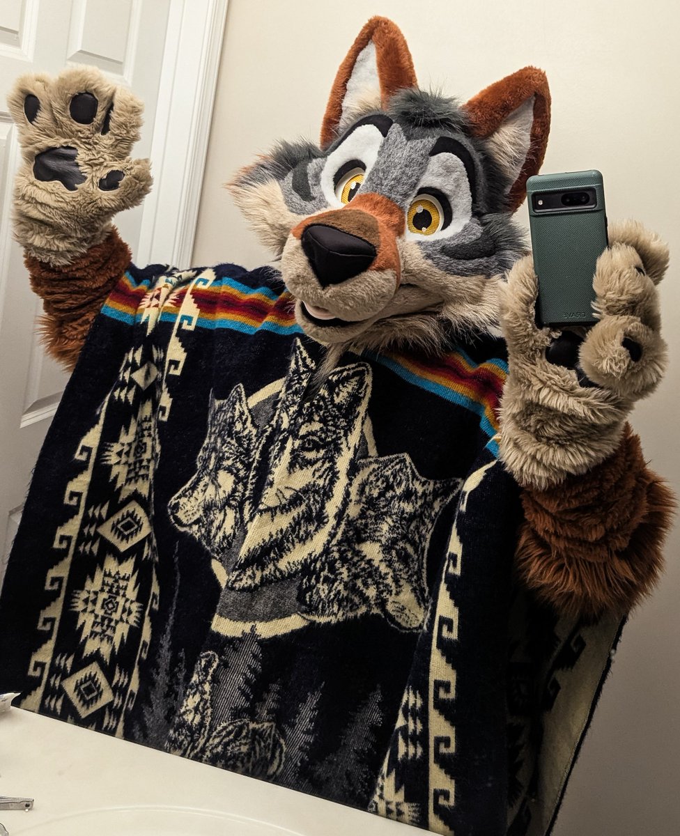 IronYote's tweet photo. Cya all at #furmore #furmore13 this weekend! https://t.co/QlfjXXVUdJ