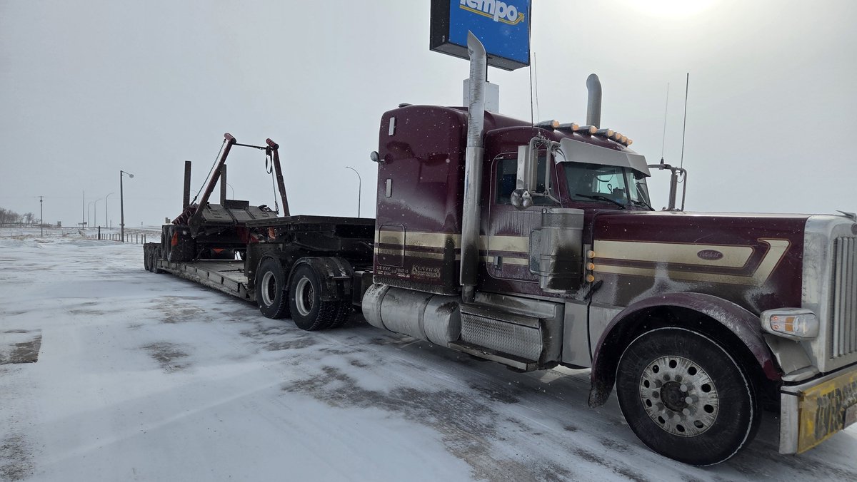 The Grand Sask trucker tweet media