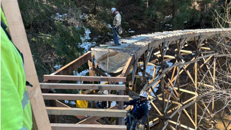 caawef's tweet photo. Read this article by KCRA 3: Full Article... https://t.co/wenmNrCw98
TUOLUMNE COUNTY, Calif. — Tuolumne County residents will soon be able to resume their normal water use in a matter of days as crews anticipate finishing repairs on a canal Wednesday evening. 

#cawater https://t.co/3H6sBiLyqq