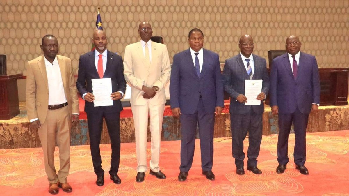 Faustin-Archange Touadéra tweet media