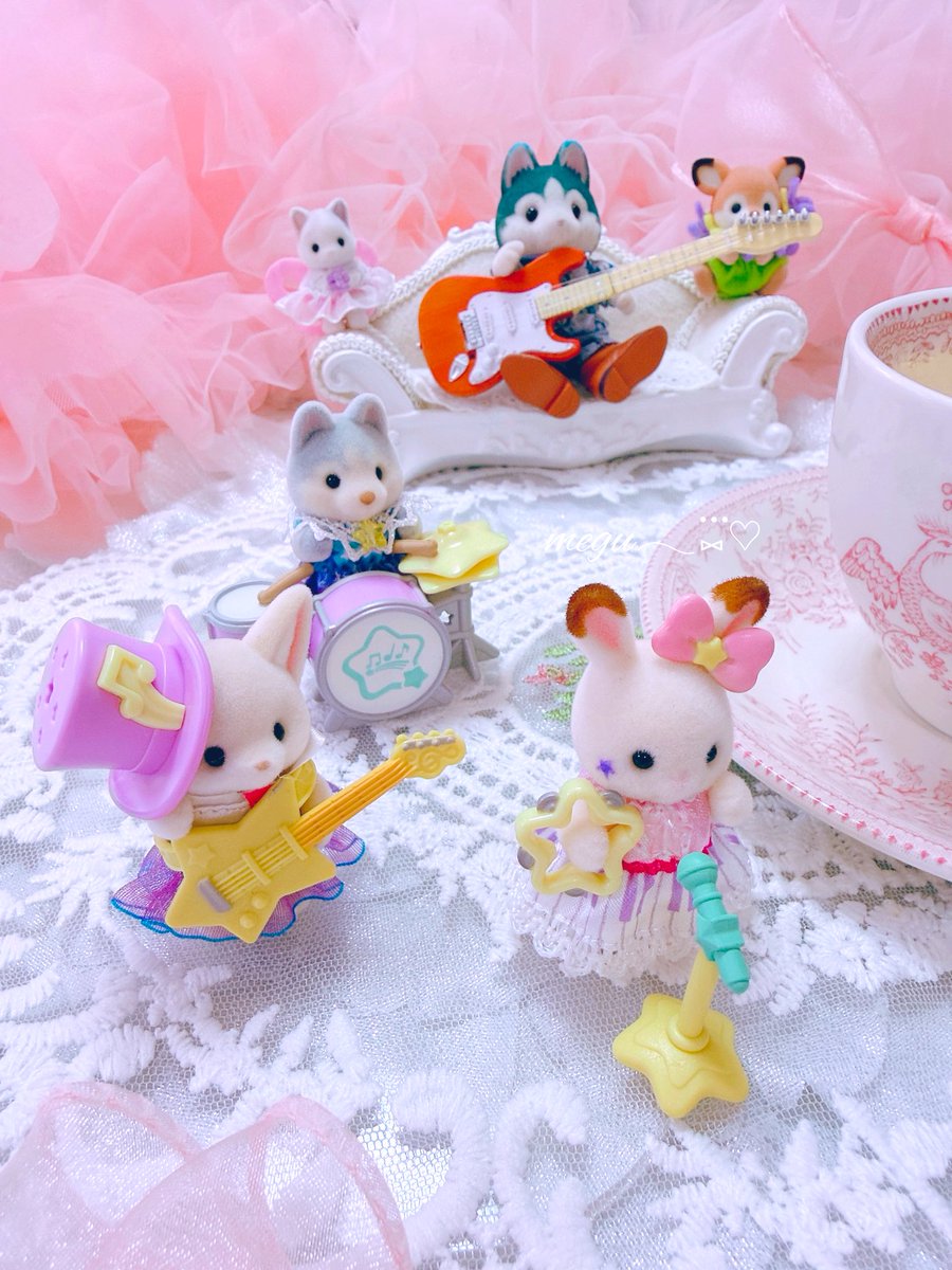 𝑚𝑒𝑔𝑢＠𝐾𝑎𝐴。𝑁𝑖𝐾𝑎𝐴。🐱🐾 tweet media