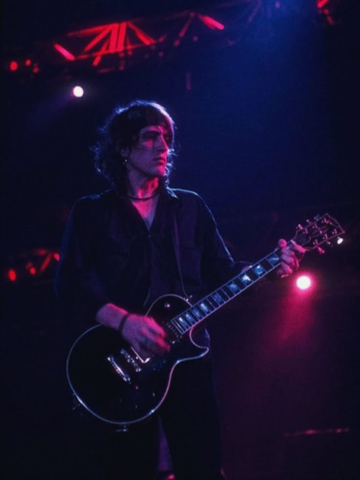 cami puchini🎸🎱 tweet media